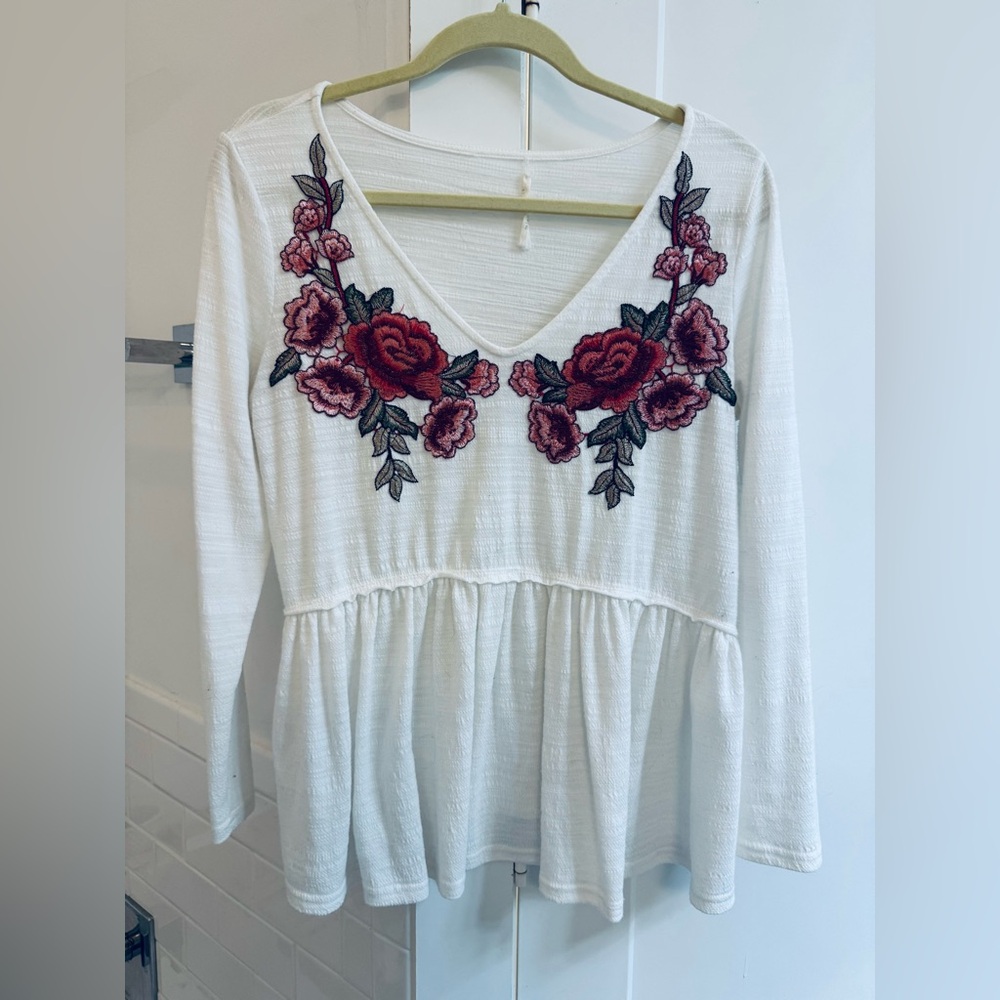 Miss Love | Floral Embroidered White Top - Picture 2 of 3